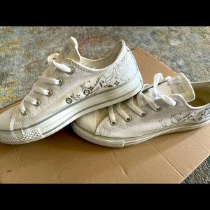 Allstar Converse All White with silver decal